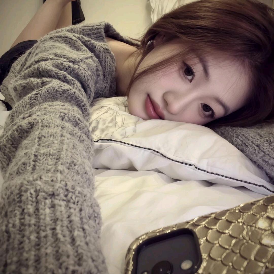 阿莹.