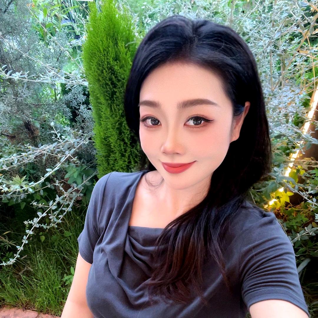 爱朴大码女装-欣然