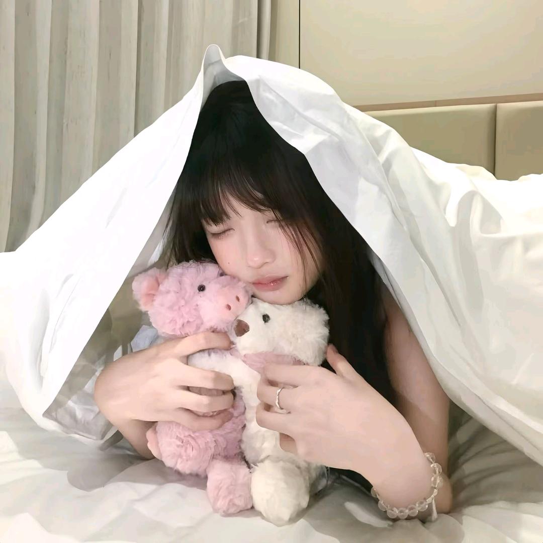 [灿]
