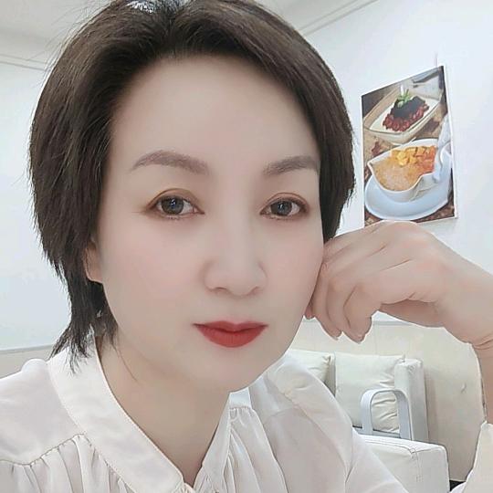 杨柳，家政职业规划师