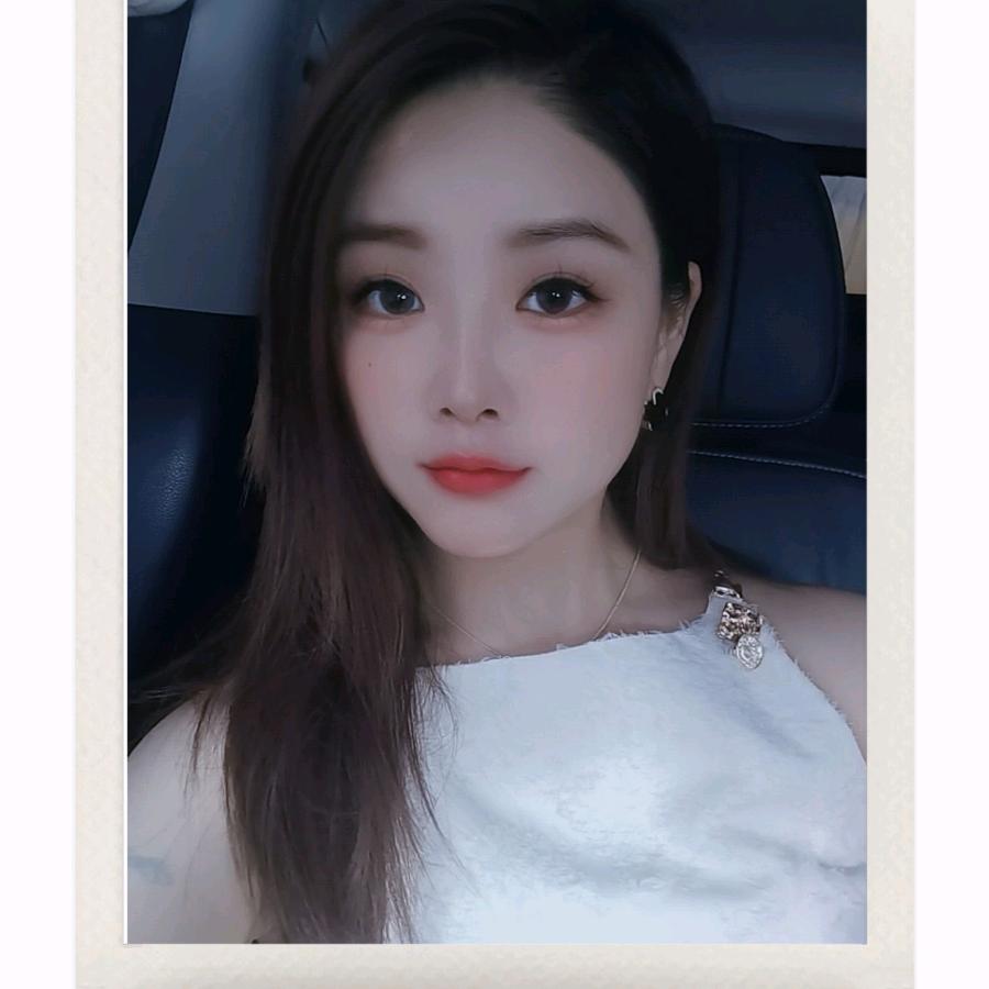 纚