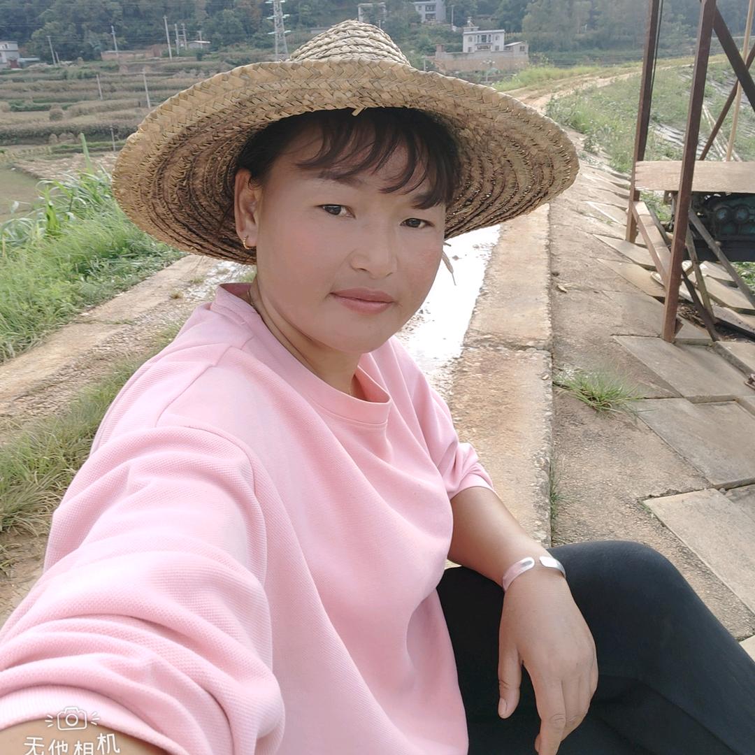 武定钓鱼🎣场小姐姐💃💃心雨