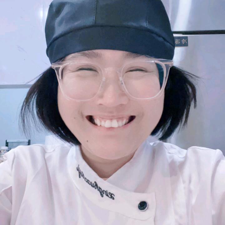 幸识甜品小高🍒（鸿港夜市摆摊提拉米苏）