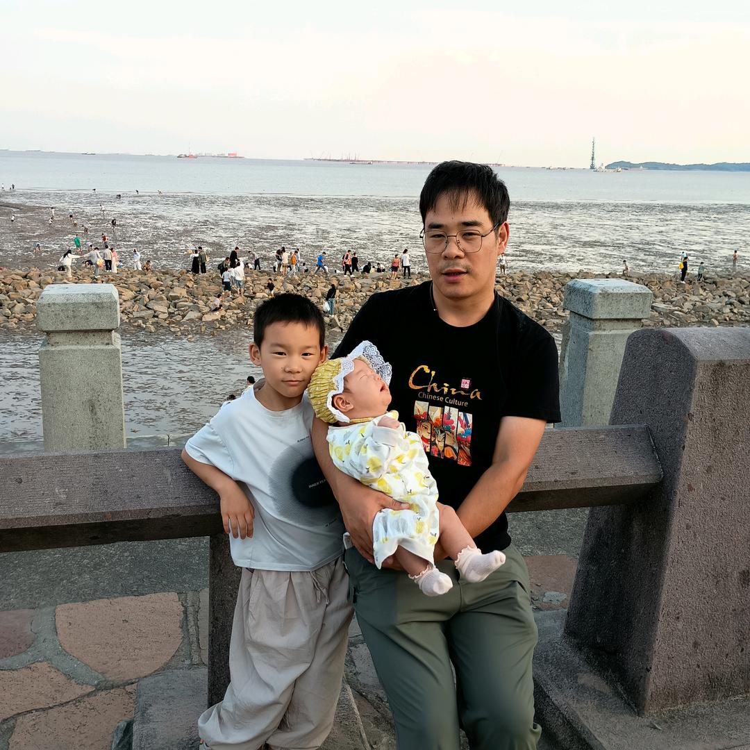 J爷家·多巴胺潮物社