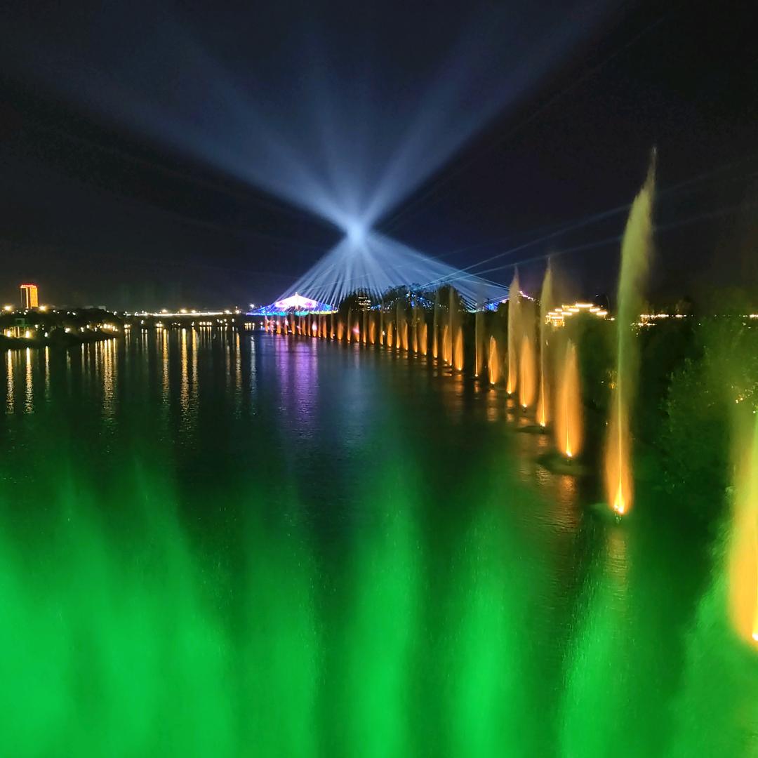 李姿（小辉辉+小鱼）