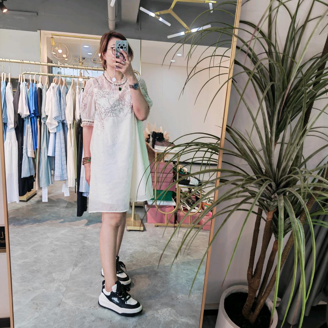 芯玥服饰（佩锜姐）