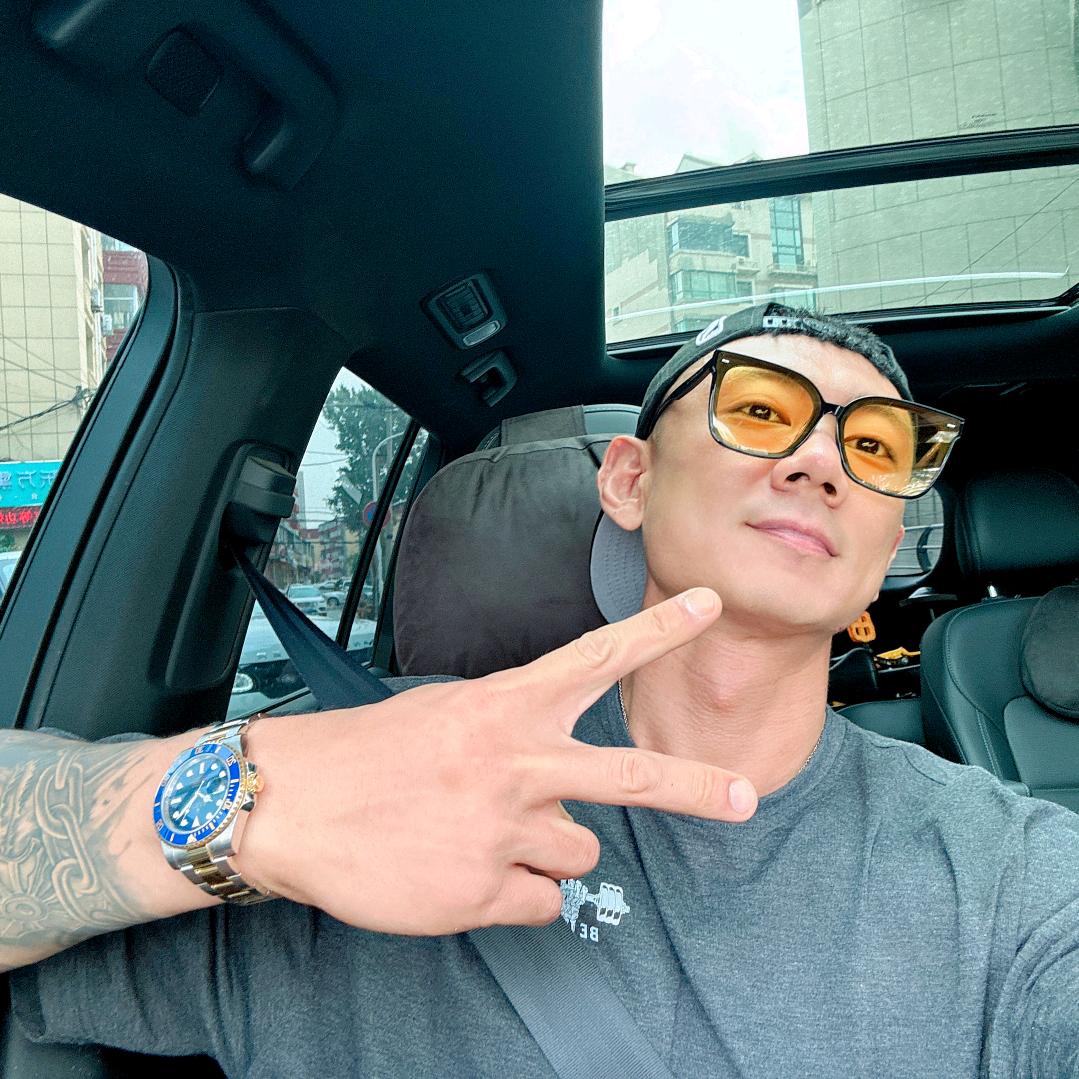 爱健身的徐老师(蒋家军战队)