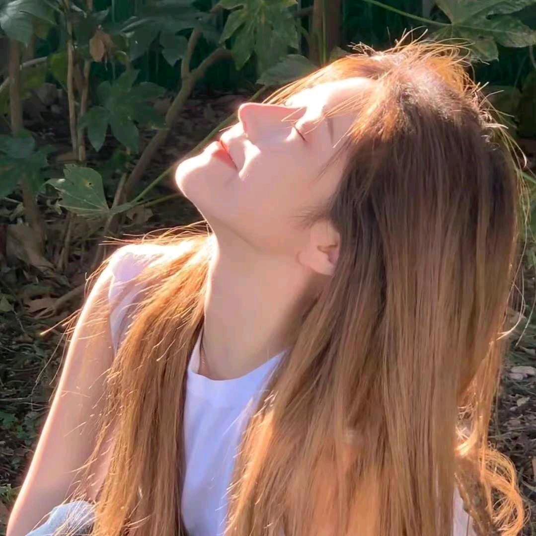 LiLi💃