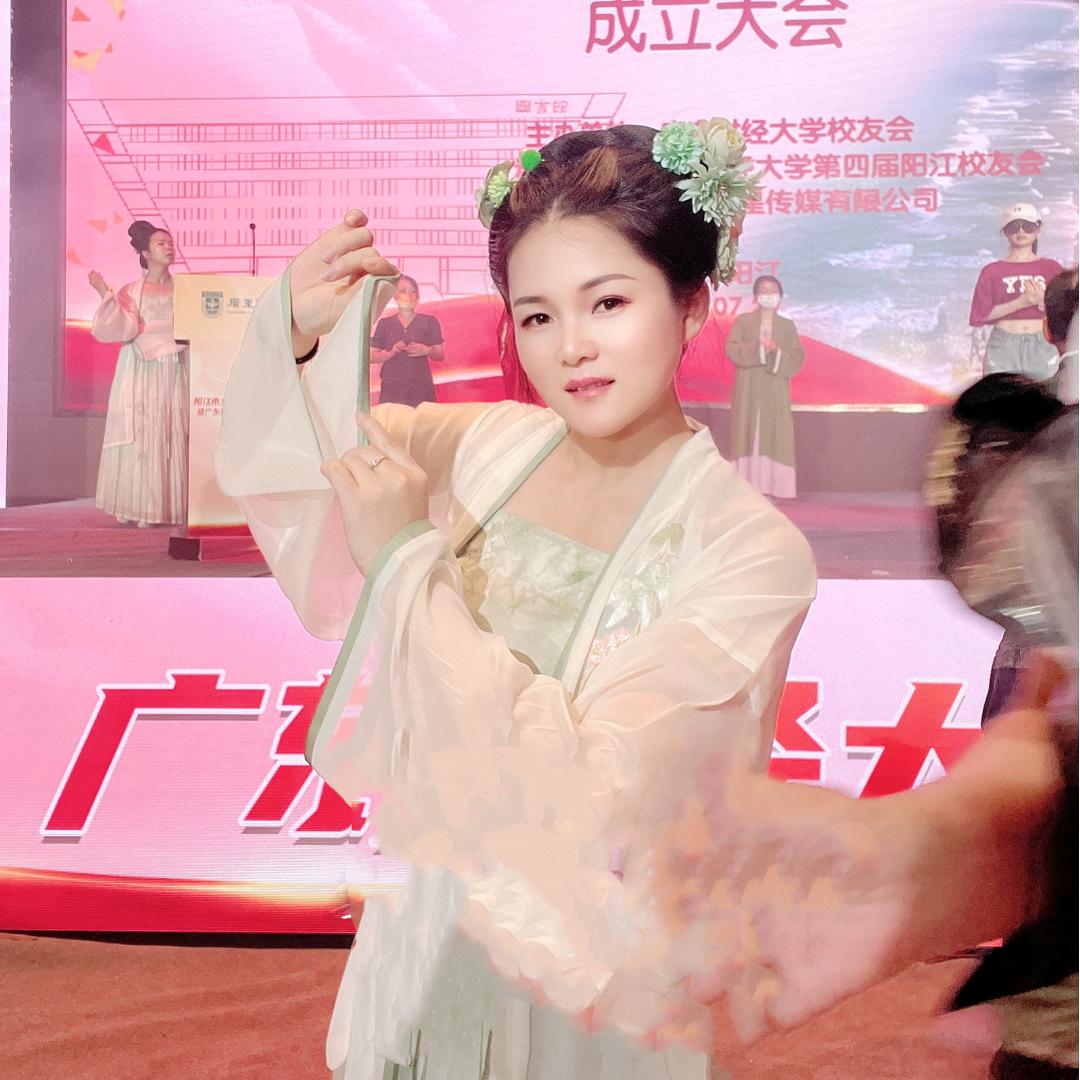 云小云