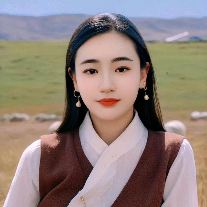 爱笑的女孩     珍珍