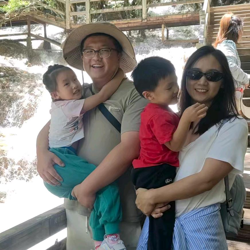 是小苗小果妈妈