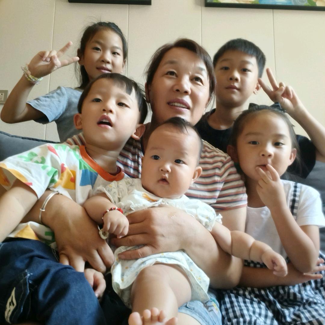 兜兜奶奶（好物在橱窗）