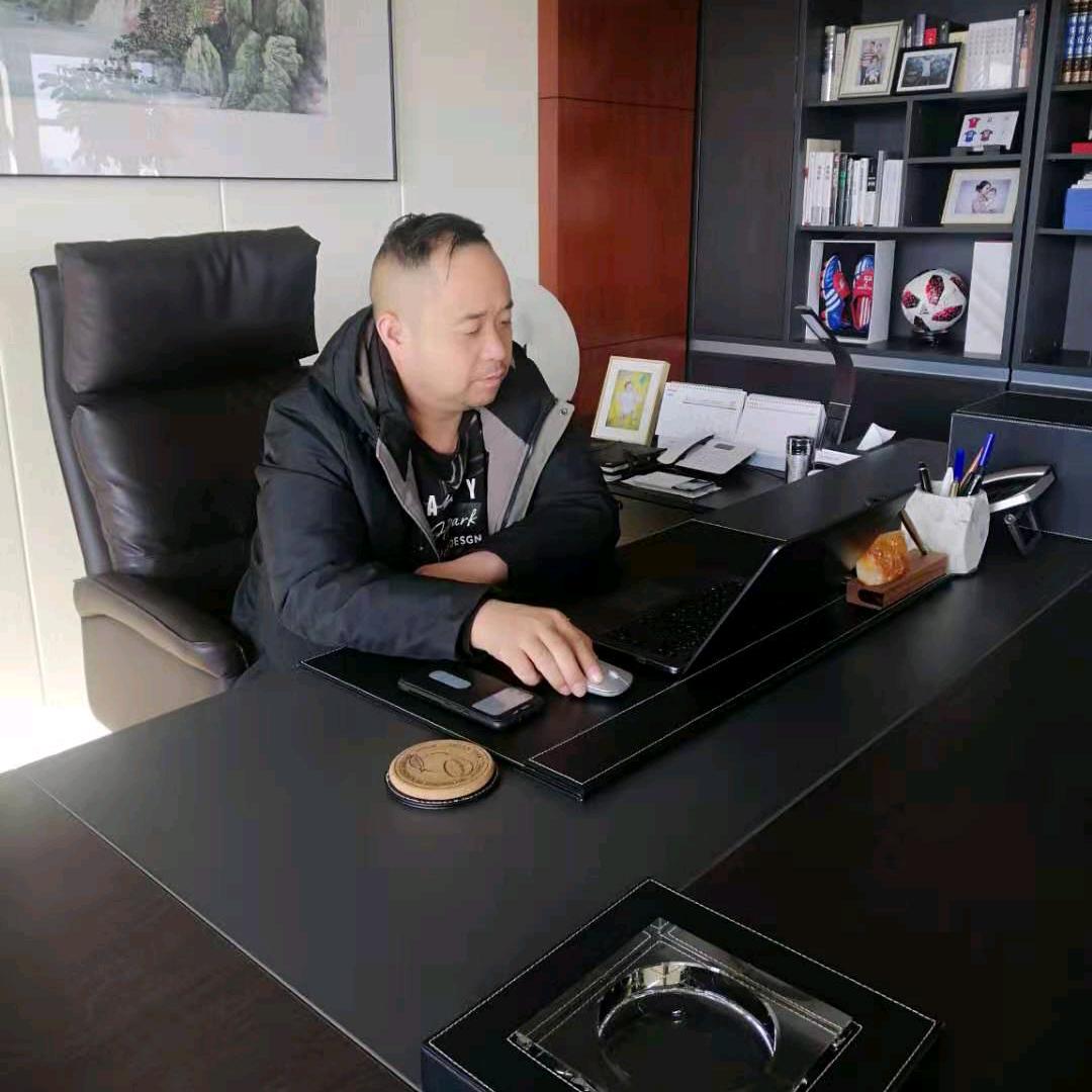 白水县胖子烤吧，湖南湘菜馆