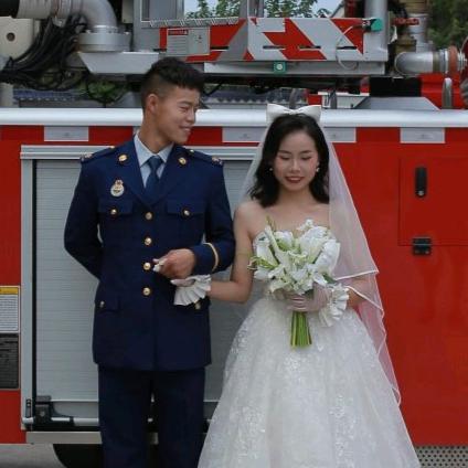 臭宝的小妖精（小龙女）