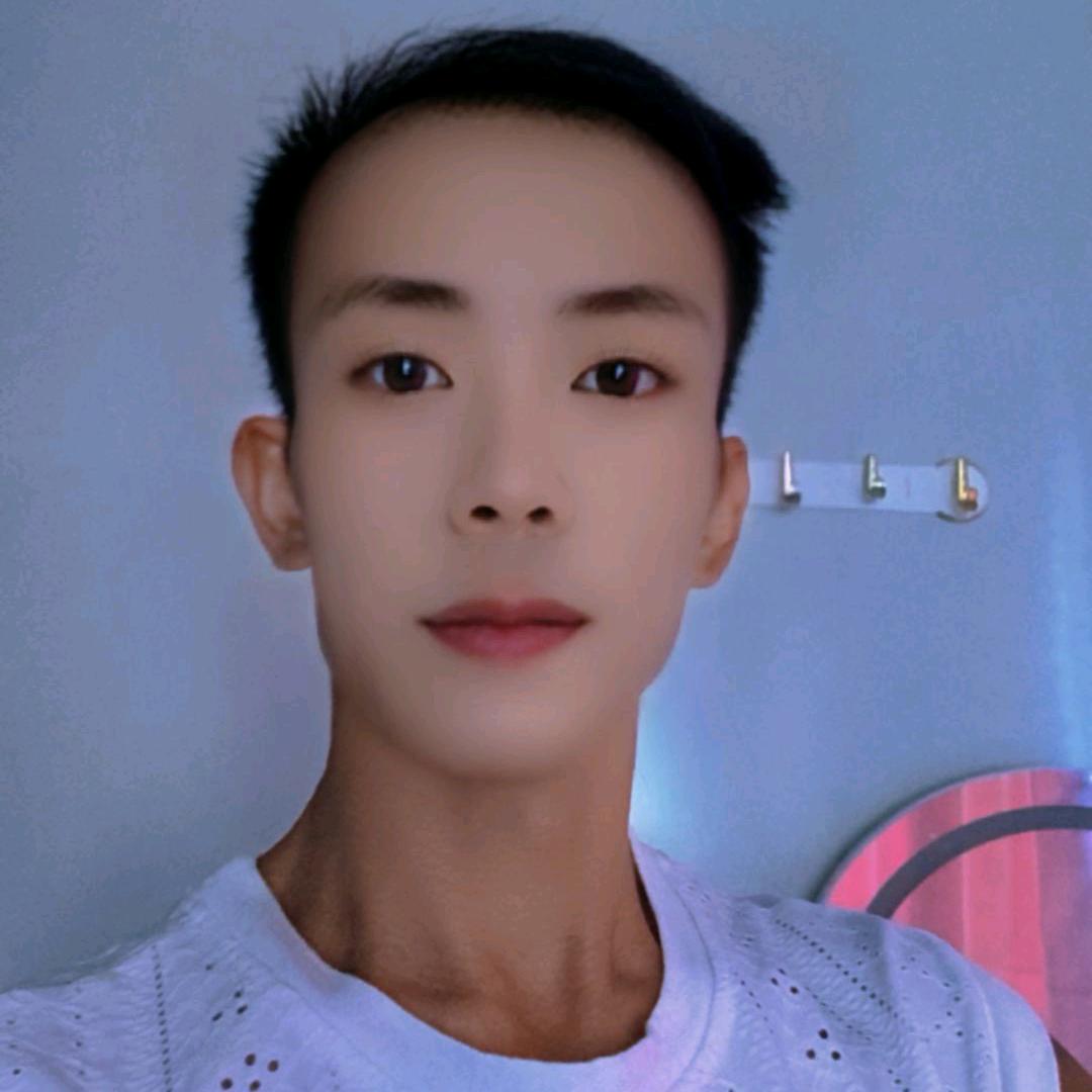 小号《老任名犬》养殖基地