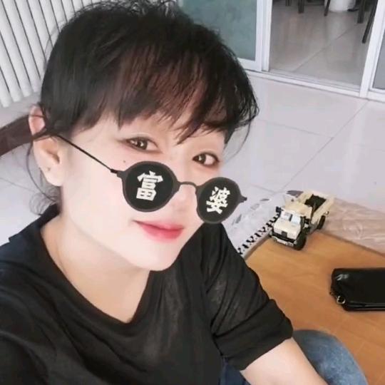 小百度大飞姐