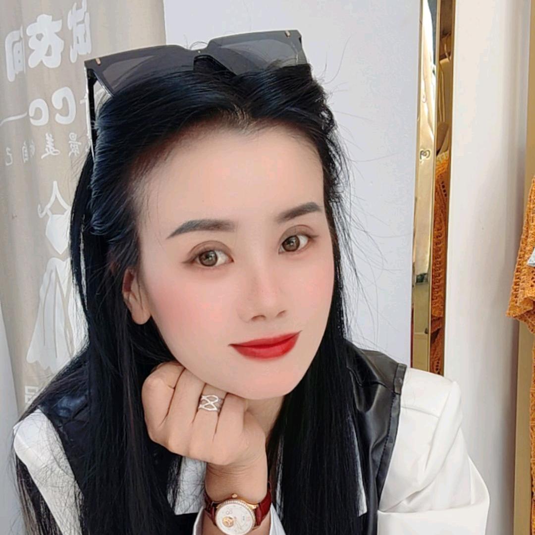 依奢女装