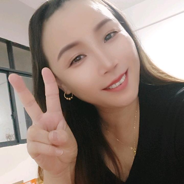 便利店老板娘🤝