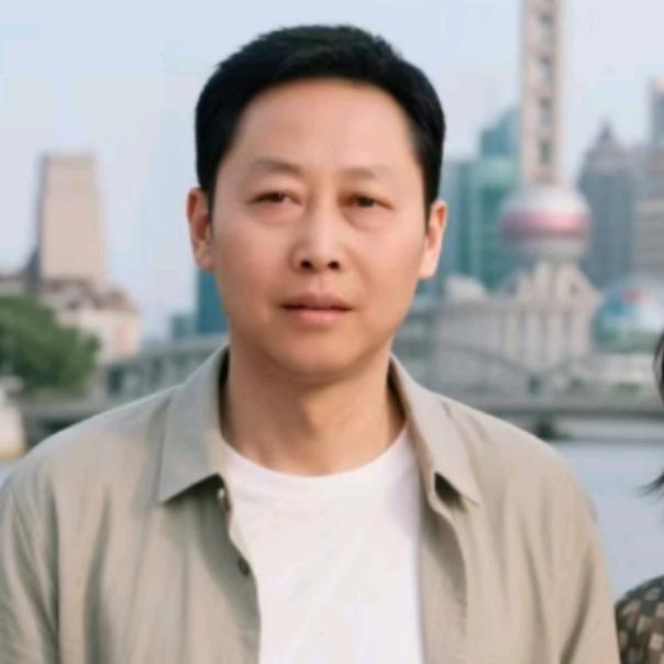 厨窗有纪念品