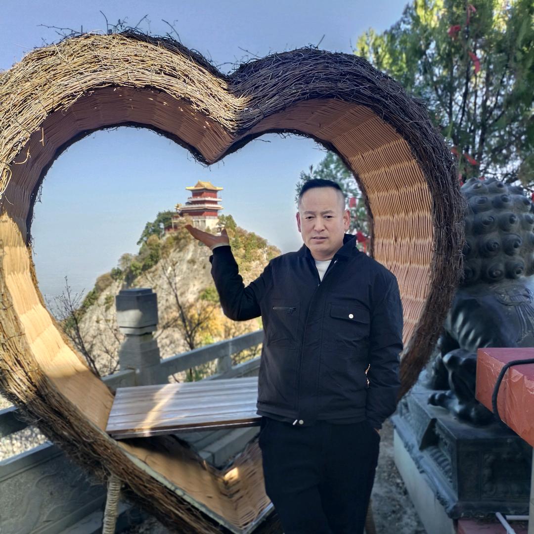 汇缘，龙行天下