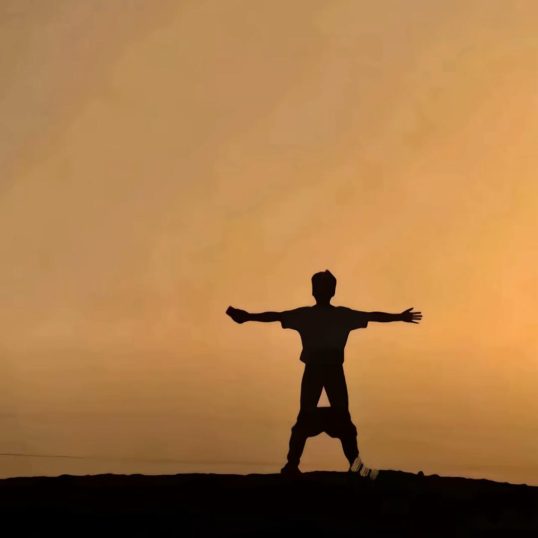 地振高岗，一派溪山千古秀