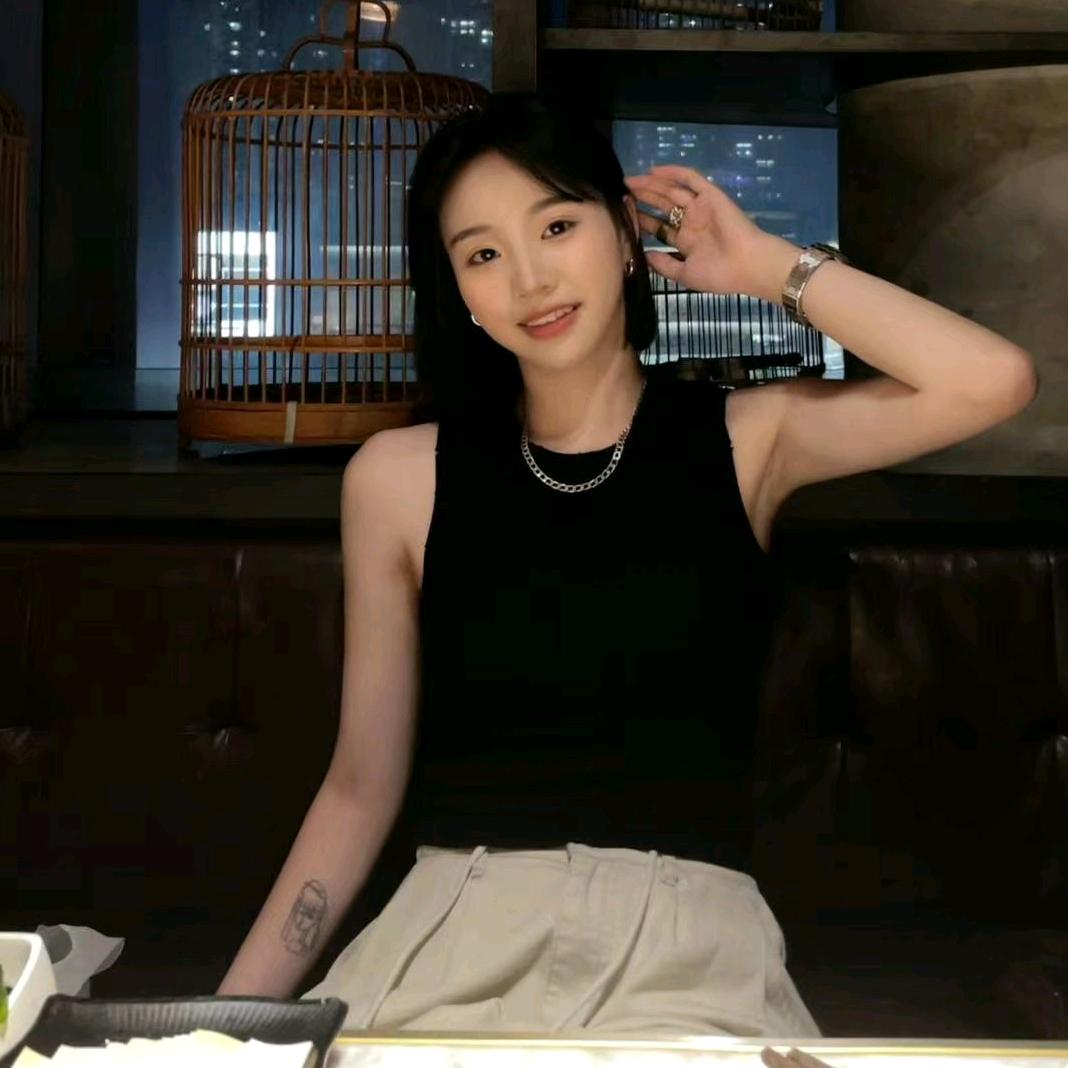 小静静一会橱窗