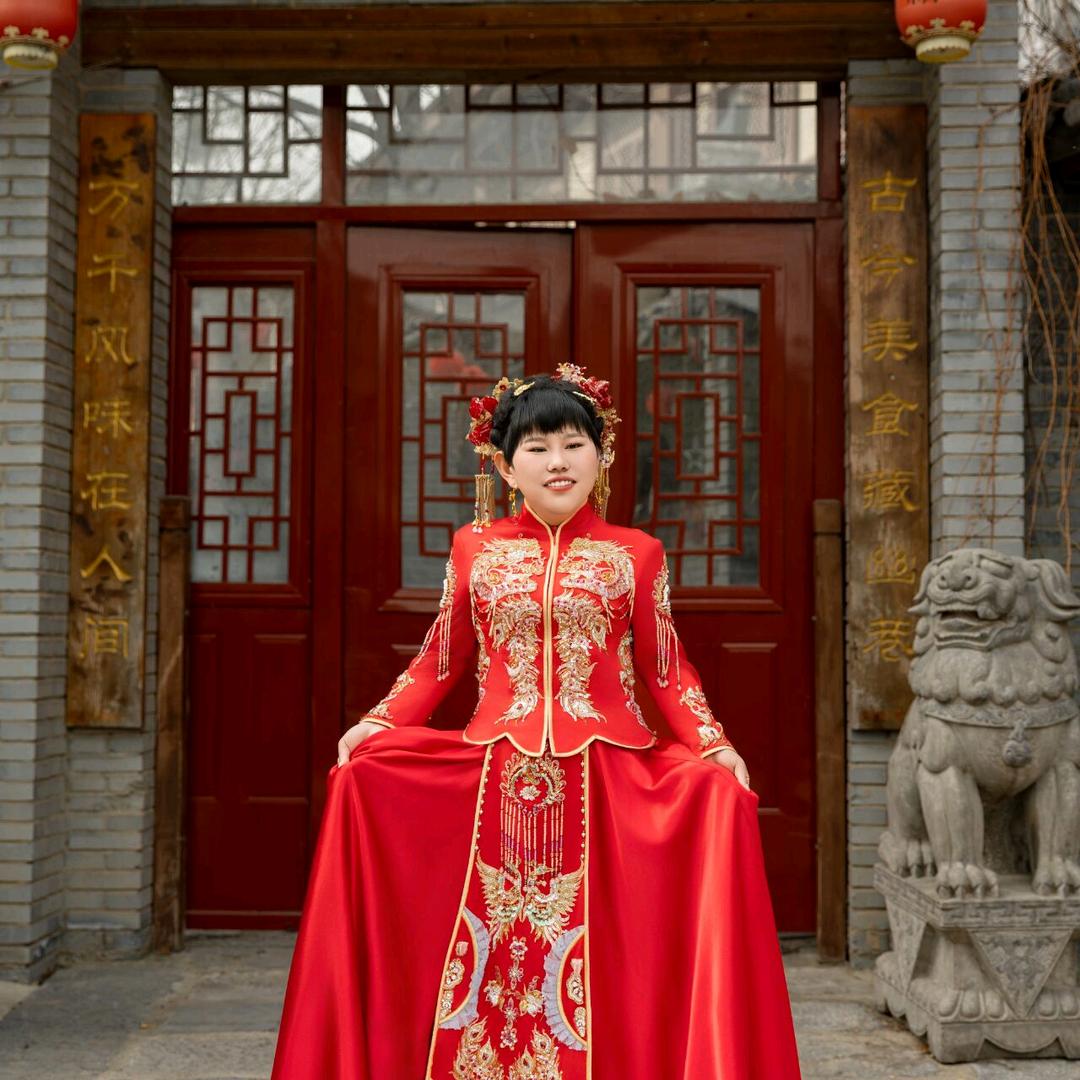 张红玉属龙