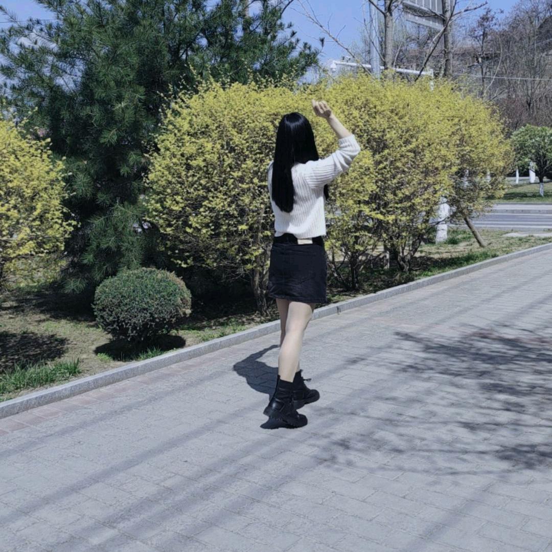 @温柔待余生💃