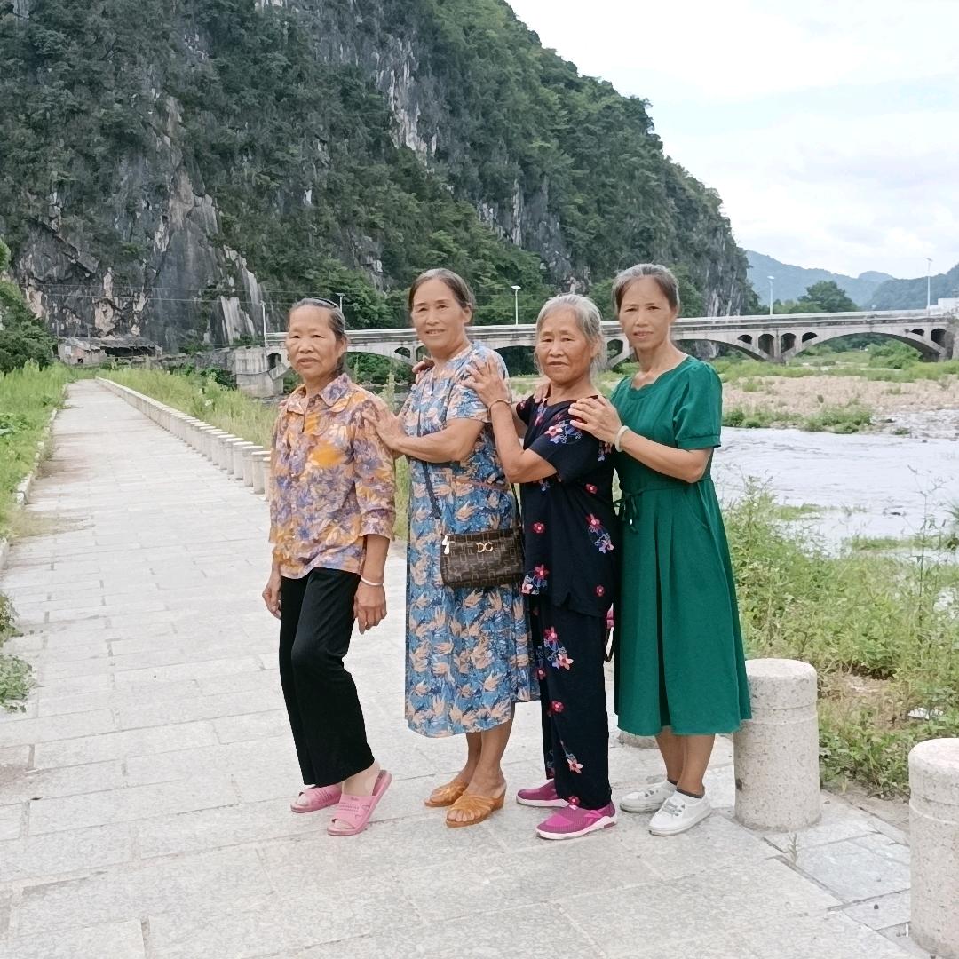 爱跳舞的春英