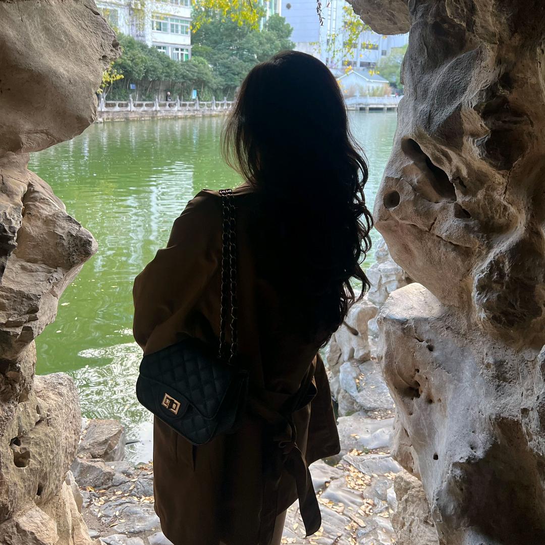 爱吃麻辣小龙虾拌面