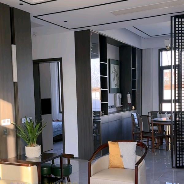 明人不做暗事。