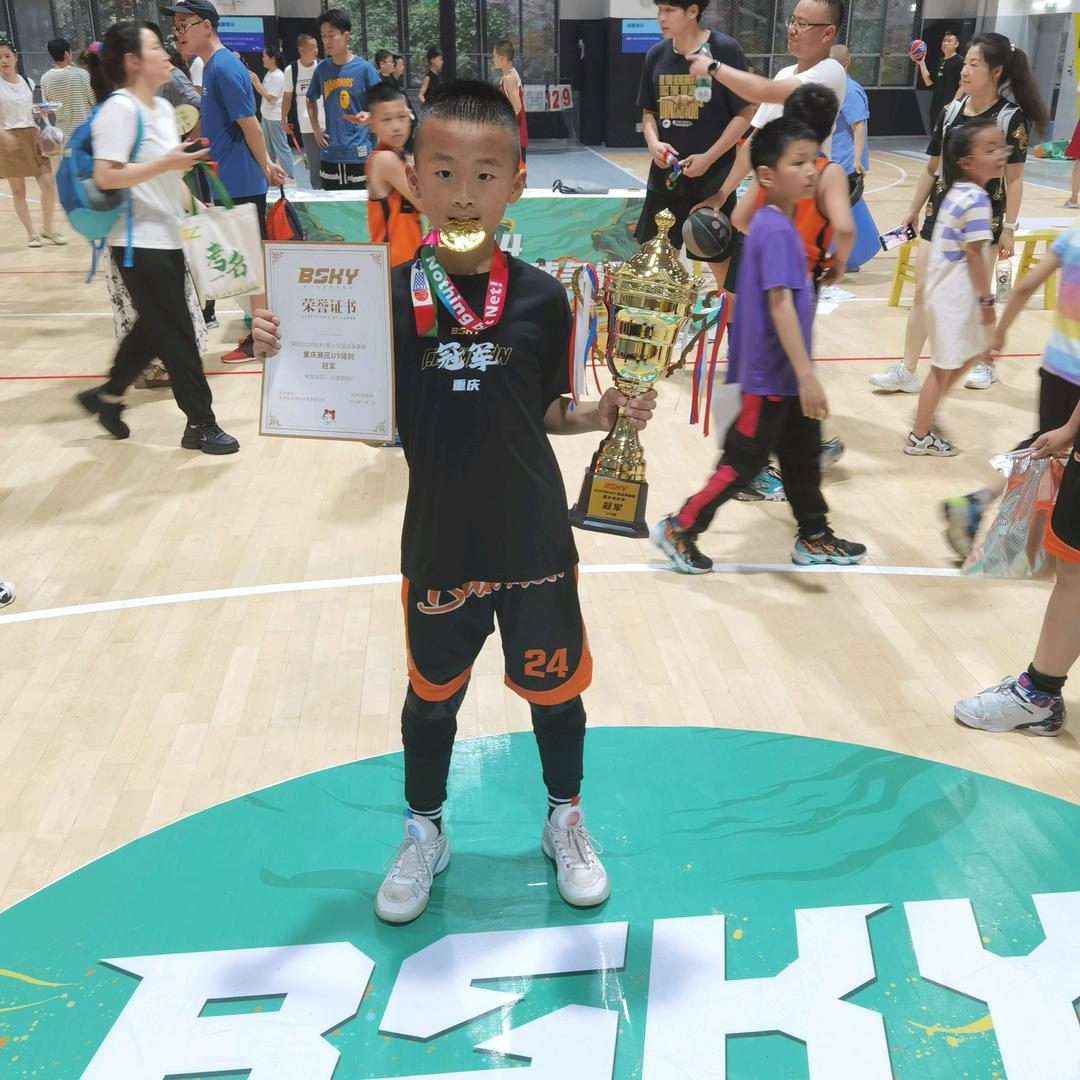 鲨鱼战队U10🏀周远航