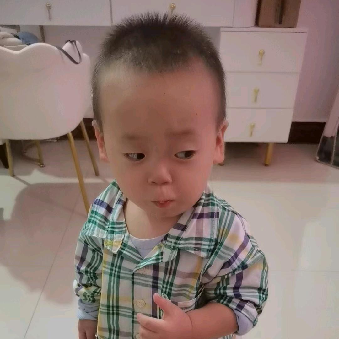 踩着官财看日落