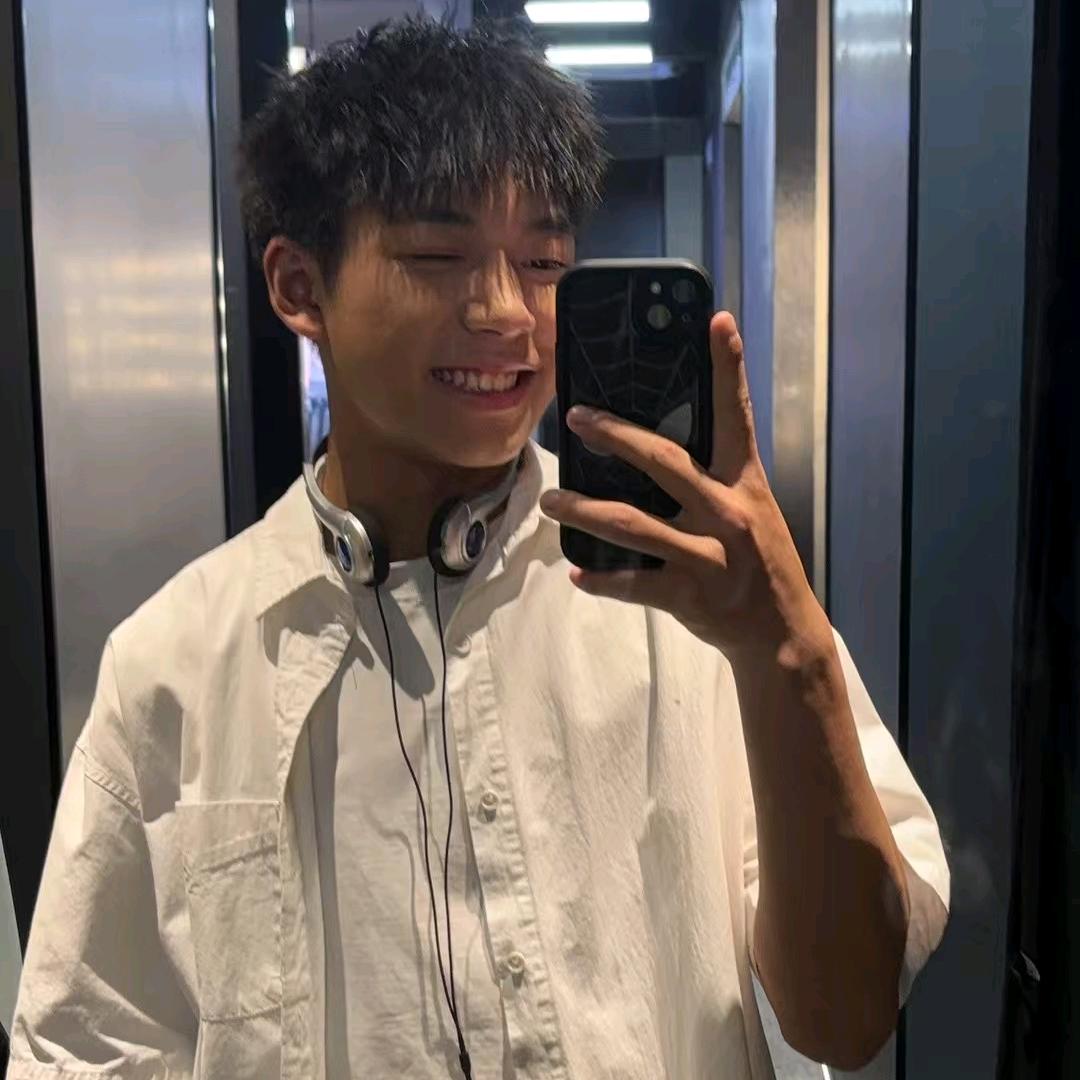 是瑞瑞吖~