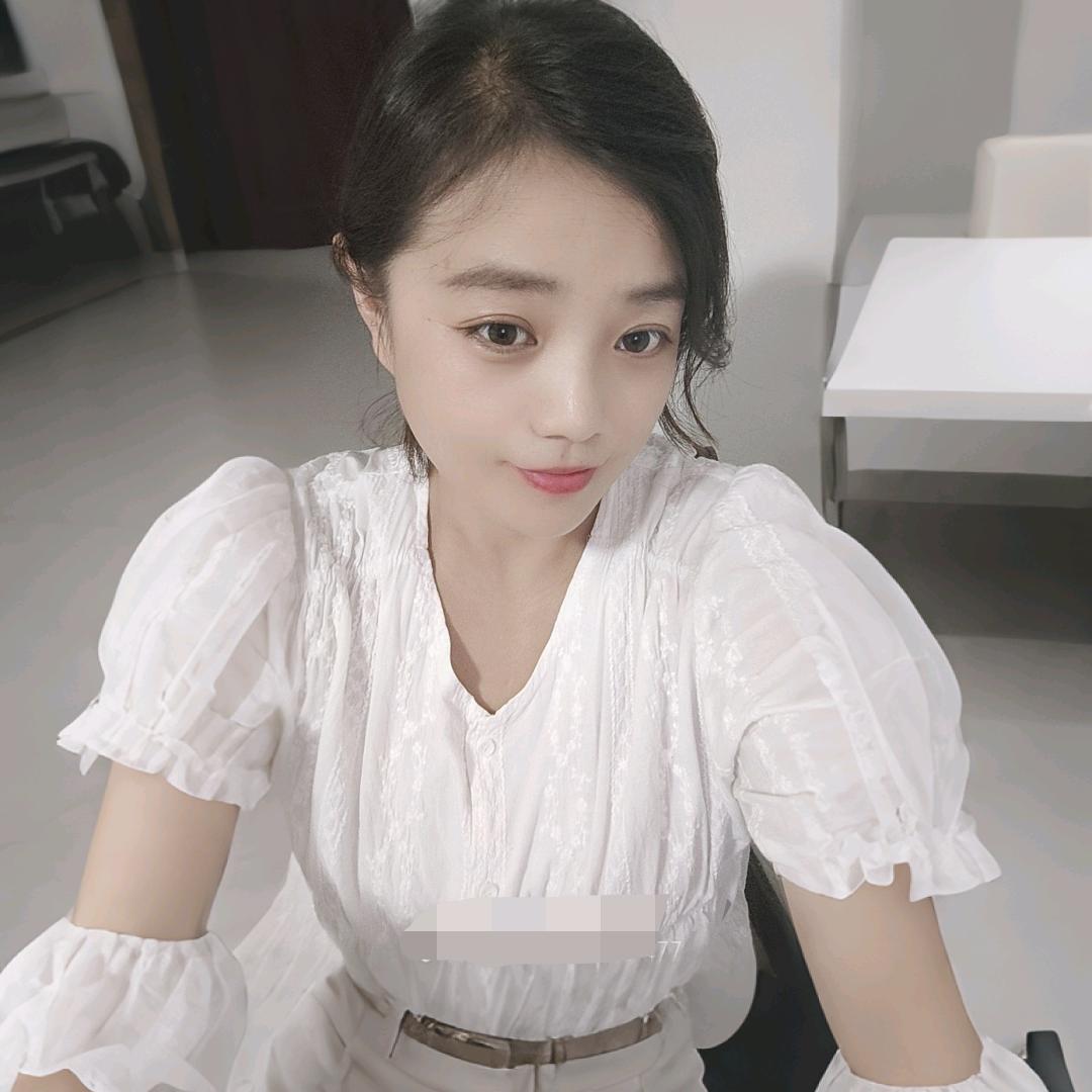 健旭妈穿搭