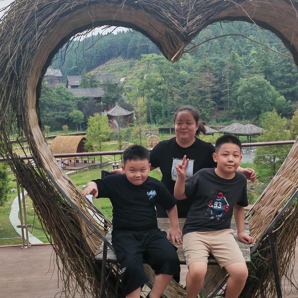 🍀古月。。🍀