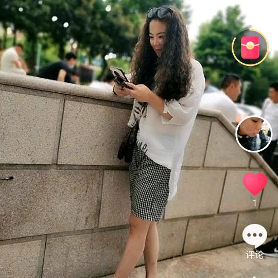 小巴子家