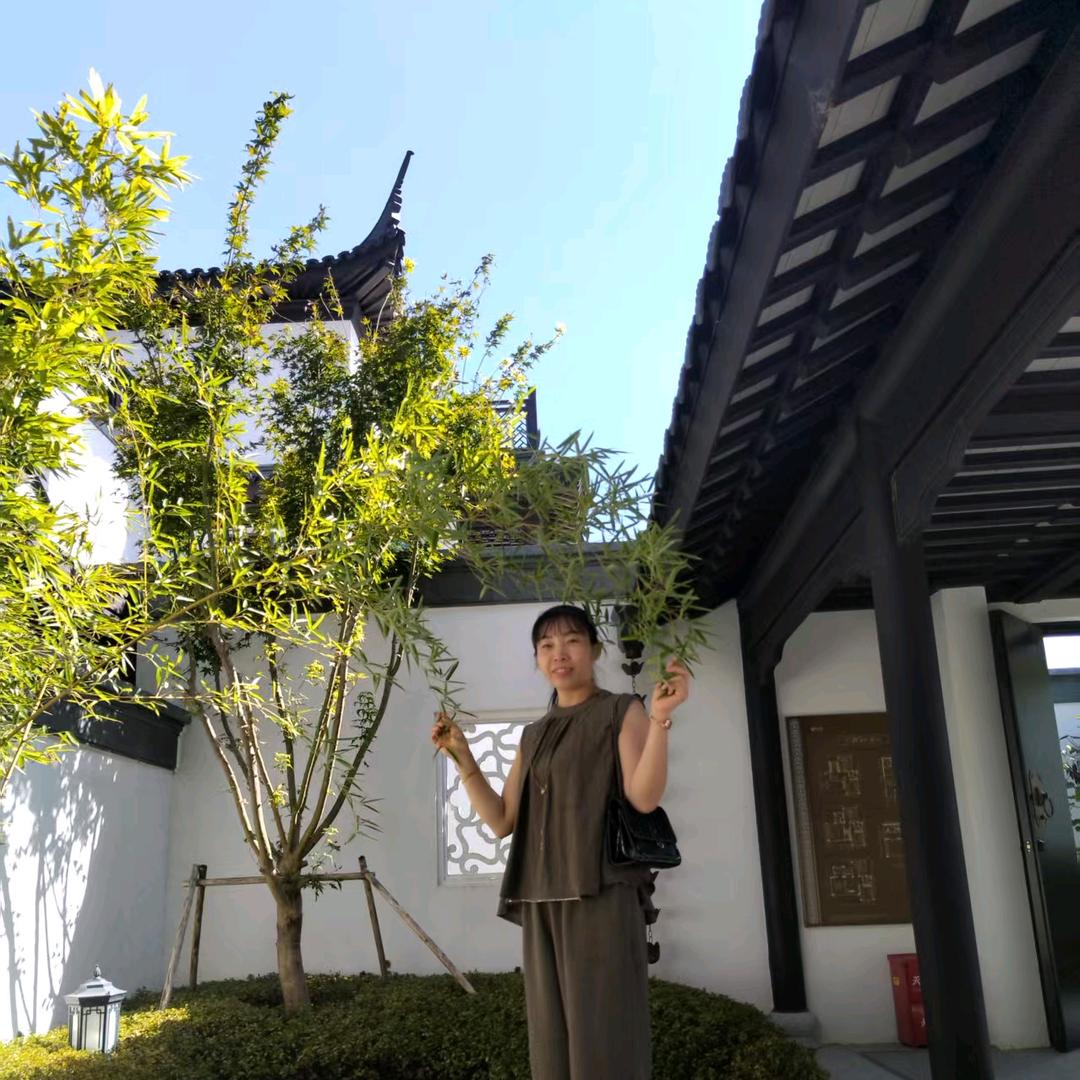 阿梅（早上9：00点开播 ）