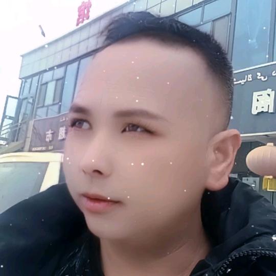 艾克拜·马兰👨‍👩‍👧