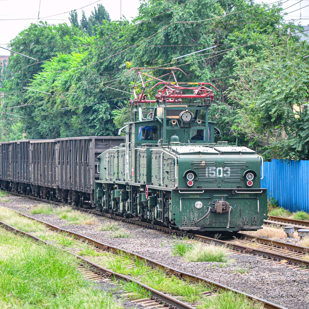 沈局鞍山车迷小剑