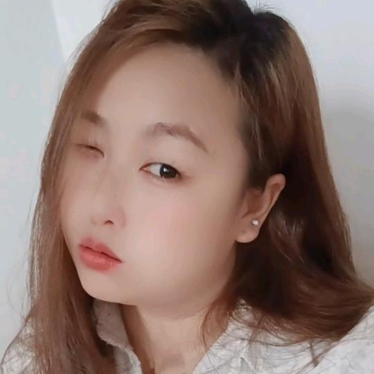 小苹果的回忆 🍎郝