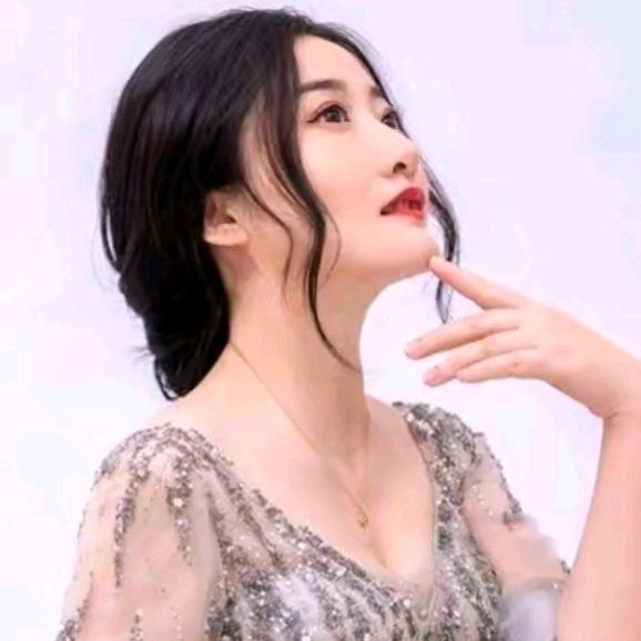 《单身》容姐