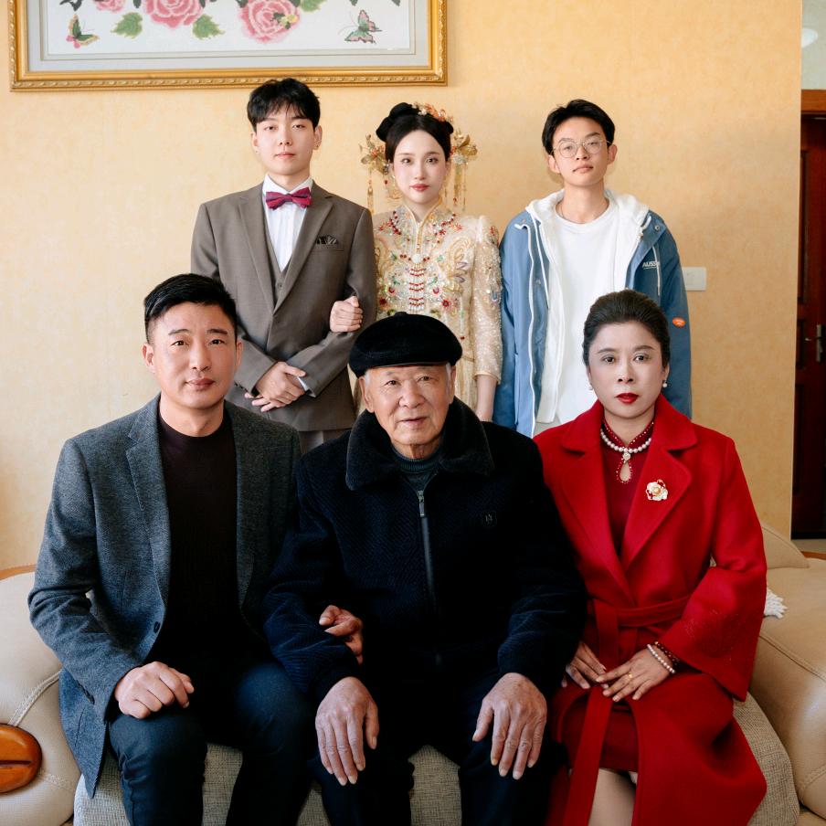 AAA章小伟