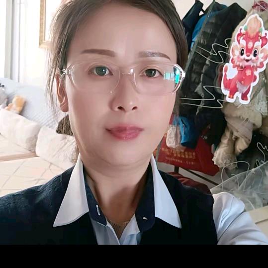 公交妹（开播号在主页）