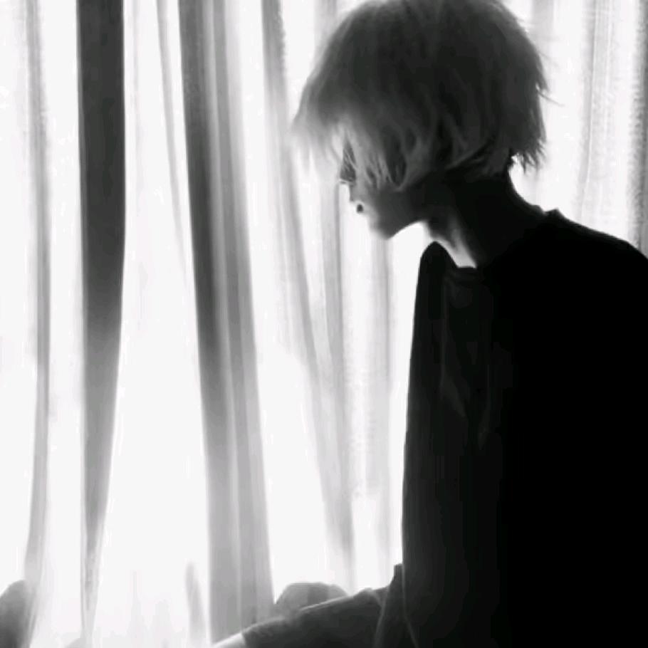 宇酱（地铁逃生）