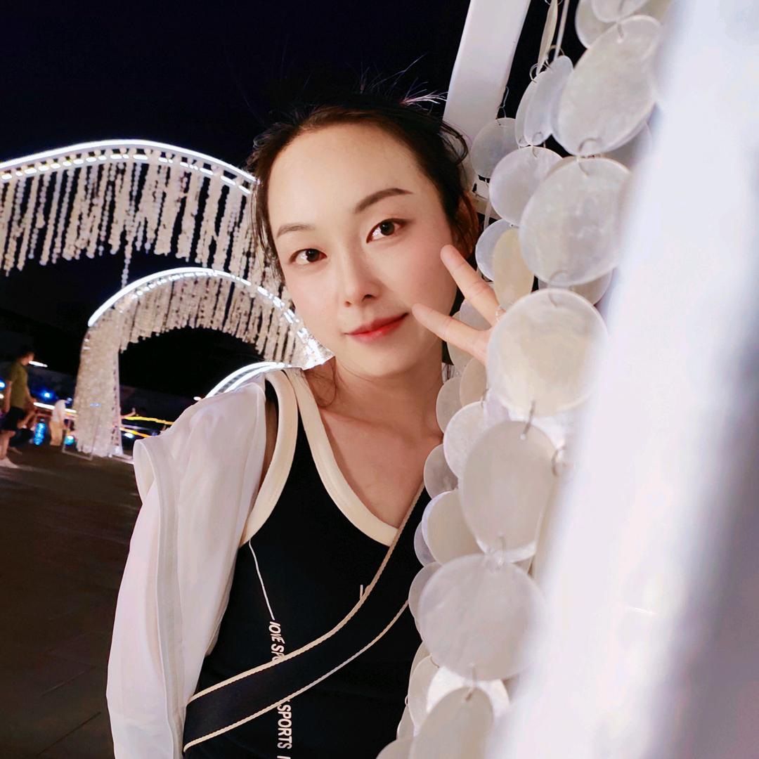 菲儿(๑•̌.•̑๑)ˀ̣ˀ̣