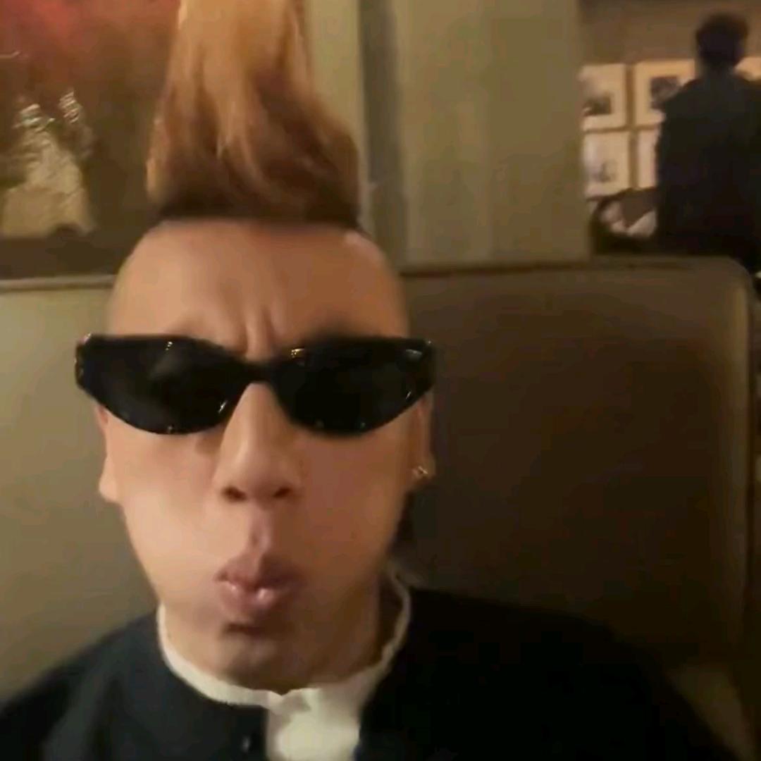 🙃