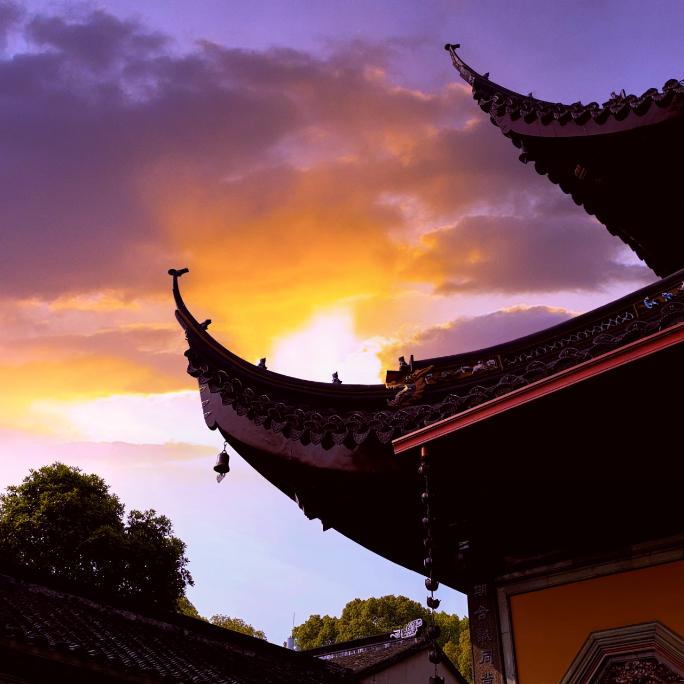 Vincent He(山寺闻钟)