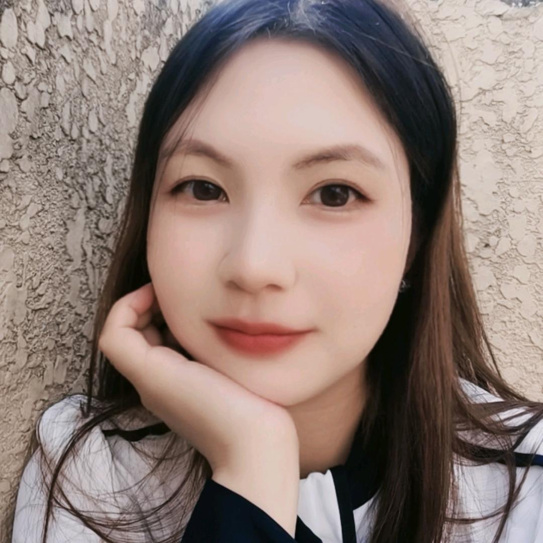 英子