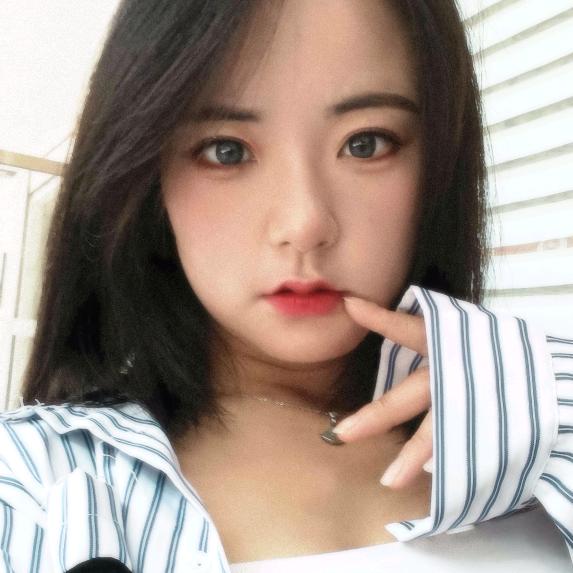 璐璐✨